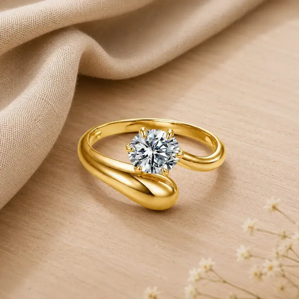 Anel aberto em prata 925 dourada com moissanite de 1ct e design espiral