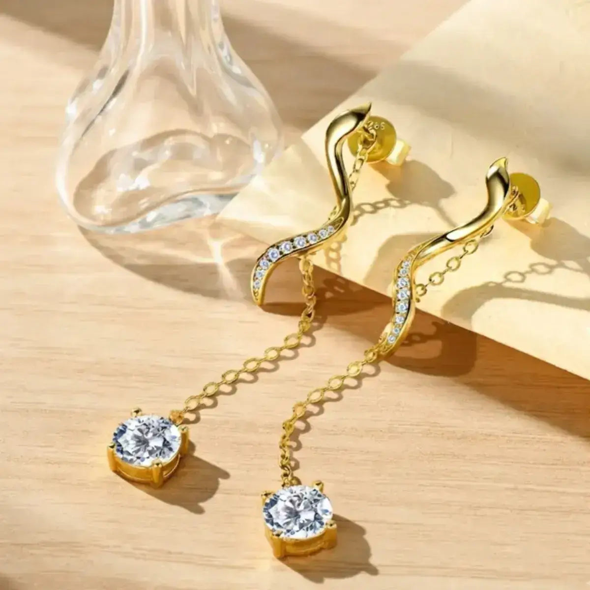 Brincos fio longo em prata 925 banhada a ouro com moissanite de 1CT
